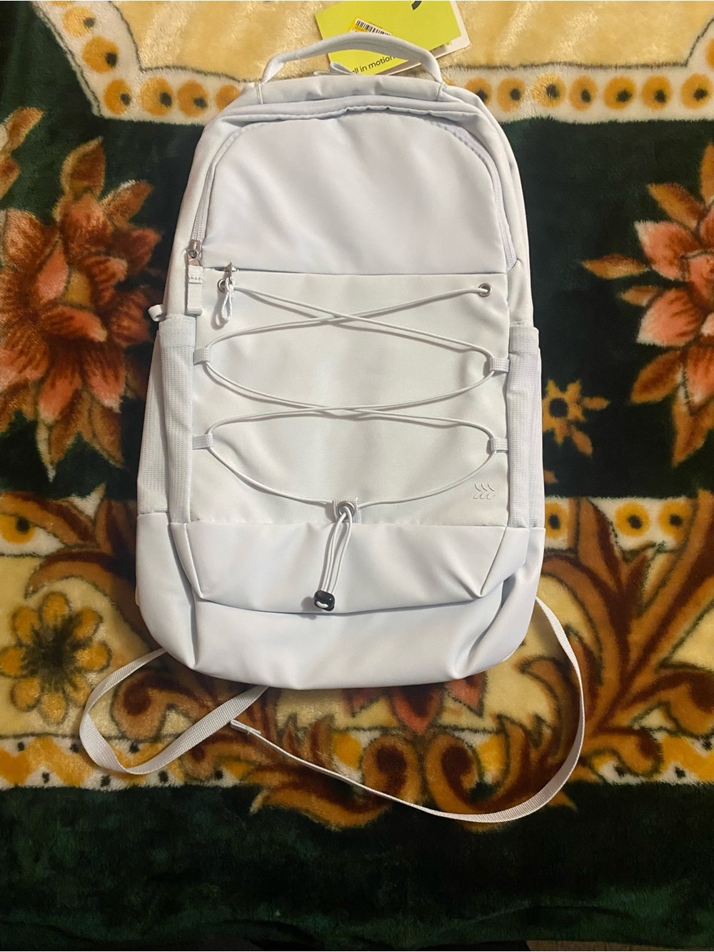 all in motion White Men's Casual Backpack with Front Bungee
